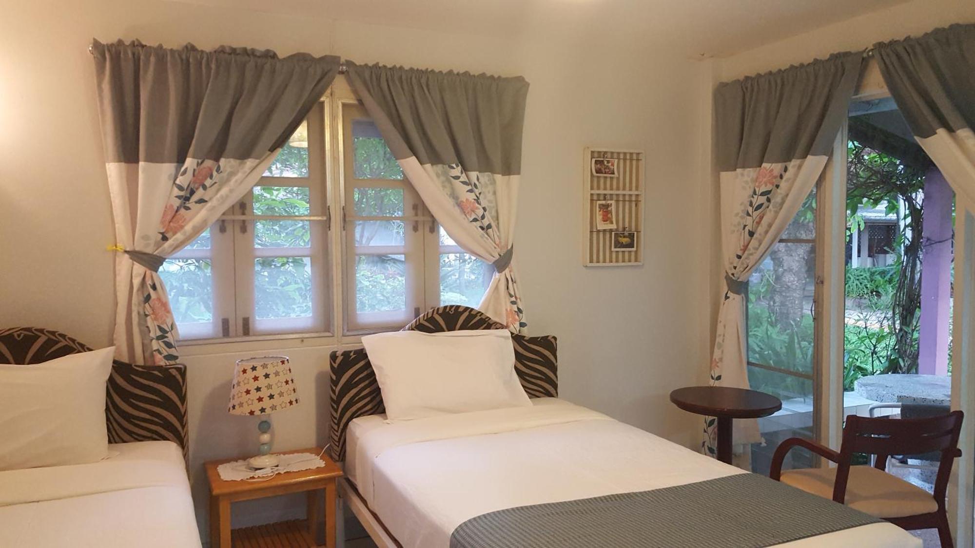 Baan Kratom Tong By The Sea Villa Cha-Am Exterior photo