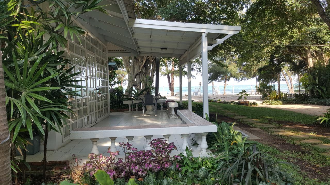 Baan Kratom Tong By The Sea Villa Cha-Am Exterior photo